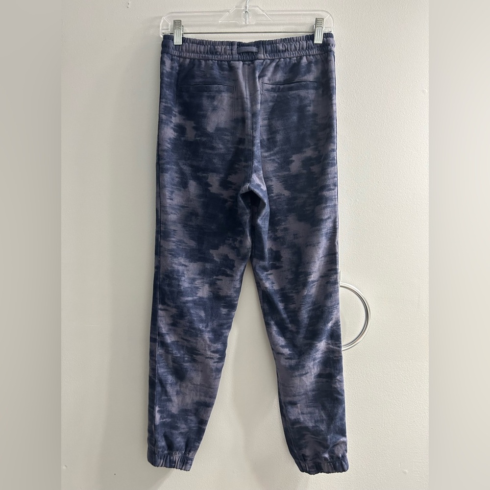 COPY - Athleta Farallon Tie Dye Inversion Print Joggers - Picture 7 of 7